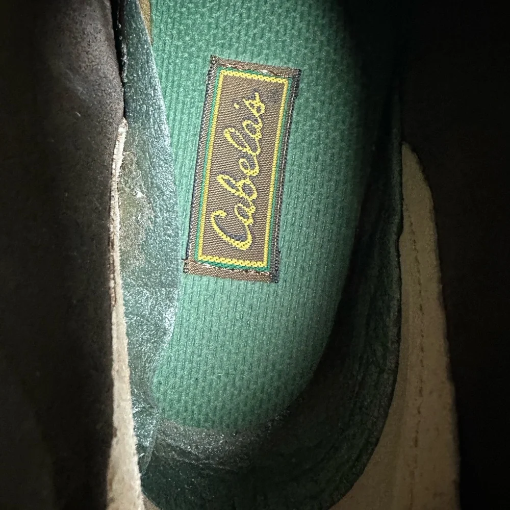Cabelas excellent preowned